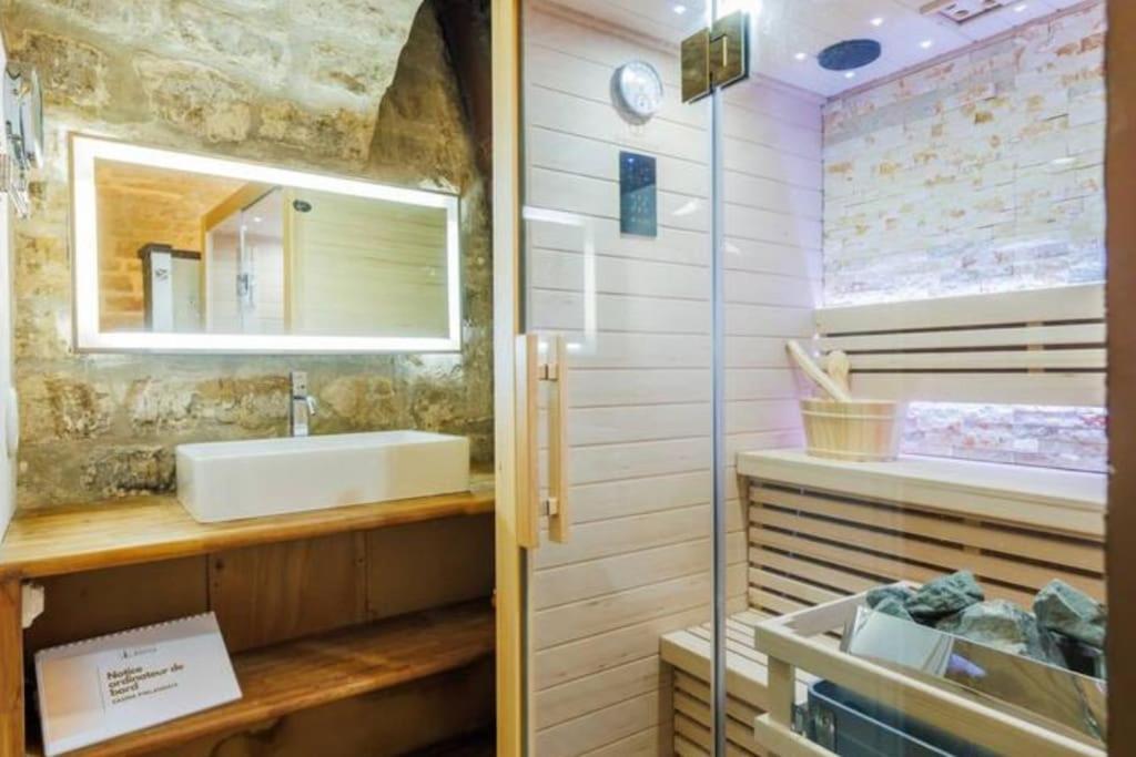 N Sublime Avec Sauna Dans Le 17e Appartement
