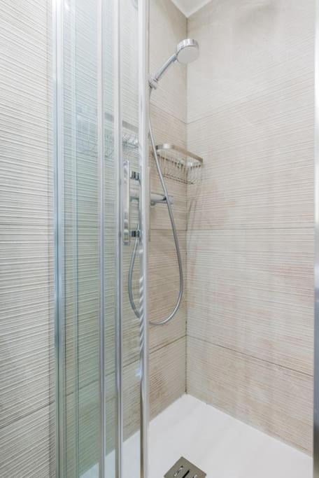 N Sublime Avec Sauna Dans Le 17e Appartement Parijs
